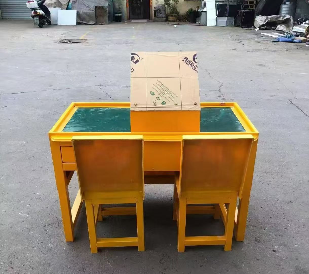文水防静电导通桌井下煤矿火工品发放桌：危险品流转的安全守护者